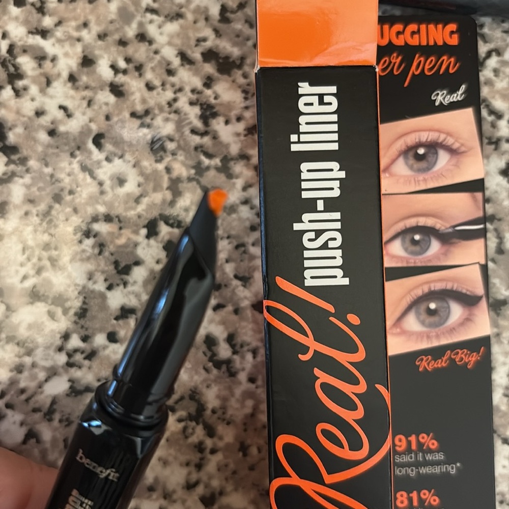 Benefit They’re Real Eyeliner Black NIB - Picture 5 of 5